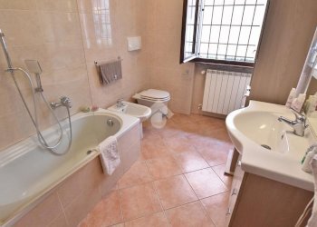 Three-room apartment Via Asilo, Vignate - photo 14