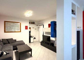 Two-room apartment Via Piave, Senago - photo 10