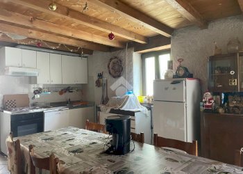 Semi-detached house Frazione Mello, Veglio - photo 32