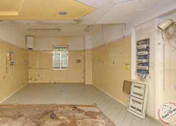 Negozio viale e. conte crotti, Aosta - foto 5