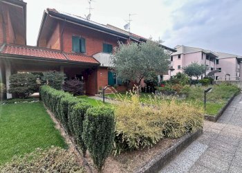 Terraced Villa Osnago - photo 1