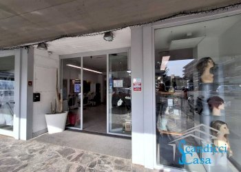 Foto 5 - Commercial Activity Via Foscolo
 
11, Scandicci - photo 5