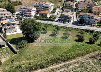 Foto 1 - Terreno edificabile Viale Europa, San Giovanni Teatino - foto 1