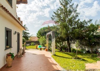 Giardino - Villa Via Ragalidda
 
25, Nicolosi - foto 12