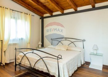 Camera / camera da letto - Villa Via Ragalidda
 
25, Nicolosi - foto 56