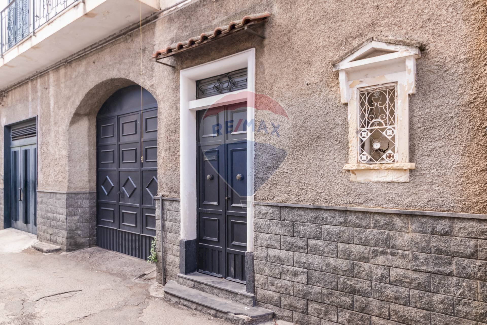 Edificio all\'aperto - Apartment VIA MADONNA DELLA SCALA
 
15, Paterno - photo 2