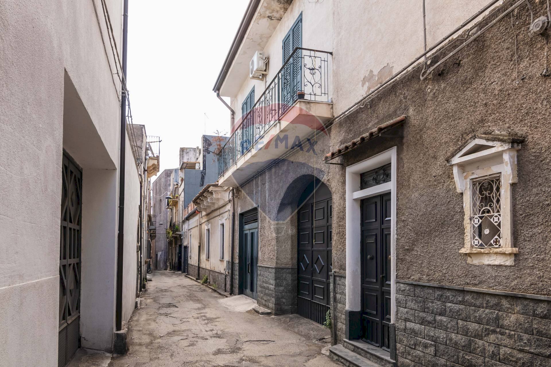 Edificio all\'aperto - Apartment VIA MADONNA DELLA SCALA
 
15, Paterno - photo 3