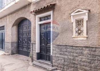 Edificio all\'aperto - Appartamento VIA MADONNA DELLA SCALA
 
15, Paterno - foto 2