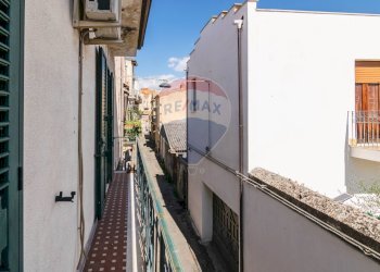 Balcone - Appartamento VIA MADONNA DELLA SCALA
 
15, Paterno - foto 28