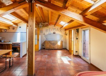 Sala da pranzo - Attico VIA MADONNA DELLA SCALA
 
15, Paterno - foto 9