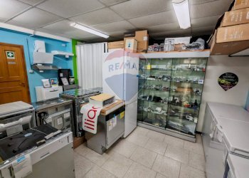 Dispensa di stoccaggio - Locale Commerciale Via Angelita
9, Recanati - foto 22