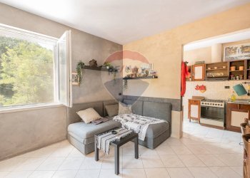 Soggiorno - Trilocale contrada esinante
 
4, Apiro - foto 8