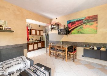 SOGGIORNO - Trilocale contrada esinante
 
4, Apiro - foto 7