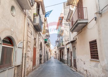 Edificio all\'aperto - Three-room apartment VIA GRAMSCI
 
80, Nocera Inferiore - photo 22