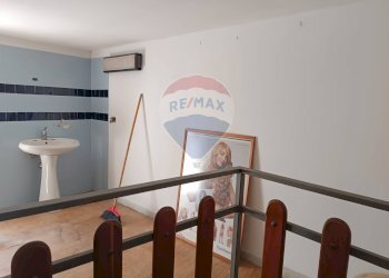 Scale - Locale Commerciale Via Salvatore Giordano
 
10, Nocera Inferiore - foto 8