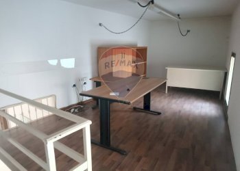 Sala da pranzo - Locale Commerciale Via Salvatore Giordano
 
12, Nocera Inferiore - foto 11