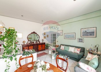 Sala da pranzo - Four-room apartment via garibaldi
 
16, Pagani - photo 2