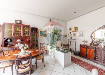 Sala da pranzo - Four-room apartment via garibaldi
 
16, Pagani - photo 5