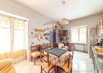 Sala da pranzo - Four-room apartment via garibaldi
 
16, Pagani - photo 8