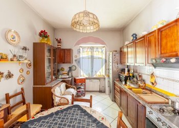 Cucina - Four-room apartment via garibaldi
 
16, Pagani - photo 9