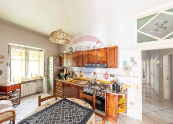 Cucina - Four-room apartment via garibaldi
 
16, Pagani - photo 10