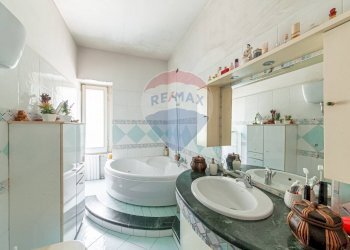 Bagno - Four-room apartment via garibaldi
 
16, Pagani - photo 29