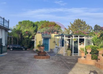 Casa all\'aperto - Villa VIA PIER SANTI MATTARELLA
 
27, Caltagirone - foto 4