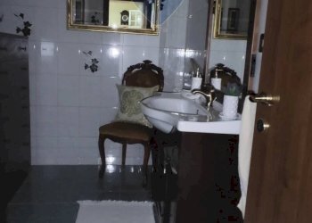 Bagno - Villa VIA PIER SANTI MATTARELLA
 
27, Caltagirone - foto 23