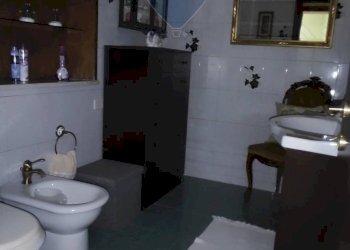 Bagno - Villa VIA PIER SANTI MATTARELLA
 
27, Caltagirone - foto 24