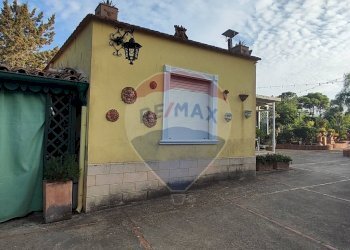 Casa all\'aperto - Villa VIA PIER SANTI MATTARELLA
 
27, Caltagirone - foto 43