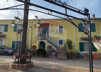 Casa all\'aperto - Villa VIA PIER SANTI MATTARELLA
 
27, Caltagirone - foto 48