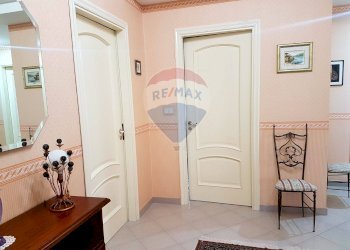 Hall / corridoio - Villa VIA PIER SANTI MATTARELLA
 
27, Caltagirone - foto 71