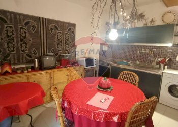 Sala da pranzo - Casa indipendente Via del Pesco
 
snc, Faeto - foto 13