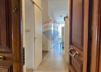 Hall / corridoio - Trilocale Viale Miramare
 
12, Manfredonia - foto 1