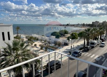 Vista dell\'acqua - Trilocale Viale Miramare
 
12, Manfredonia - foto 2