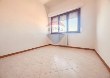 Stanza vuota - Appartamento Cecina - foto 15