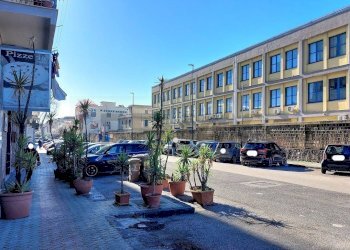 Edificio all\'aperto - Commercial Premises Via Ferrante Imparato
209, Napoli - photo 20