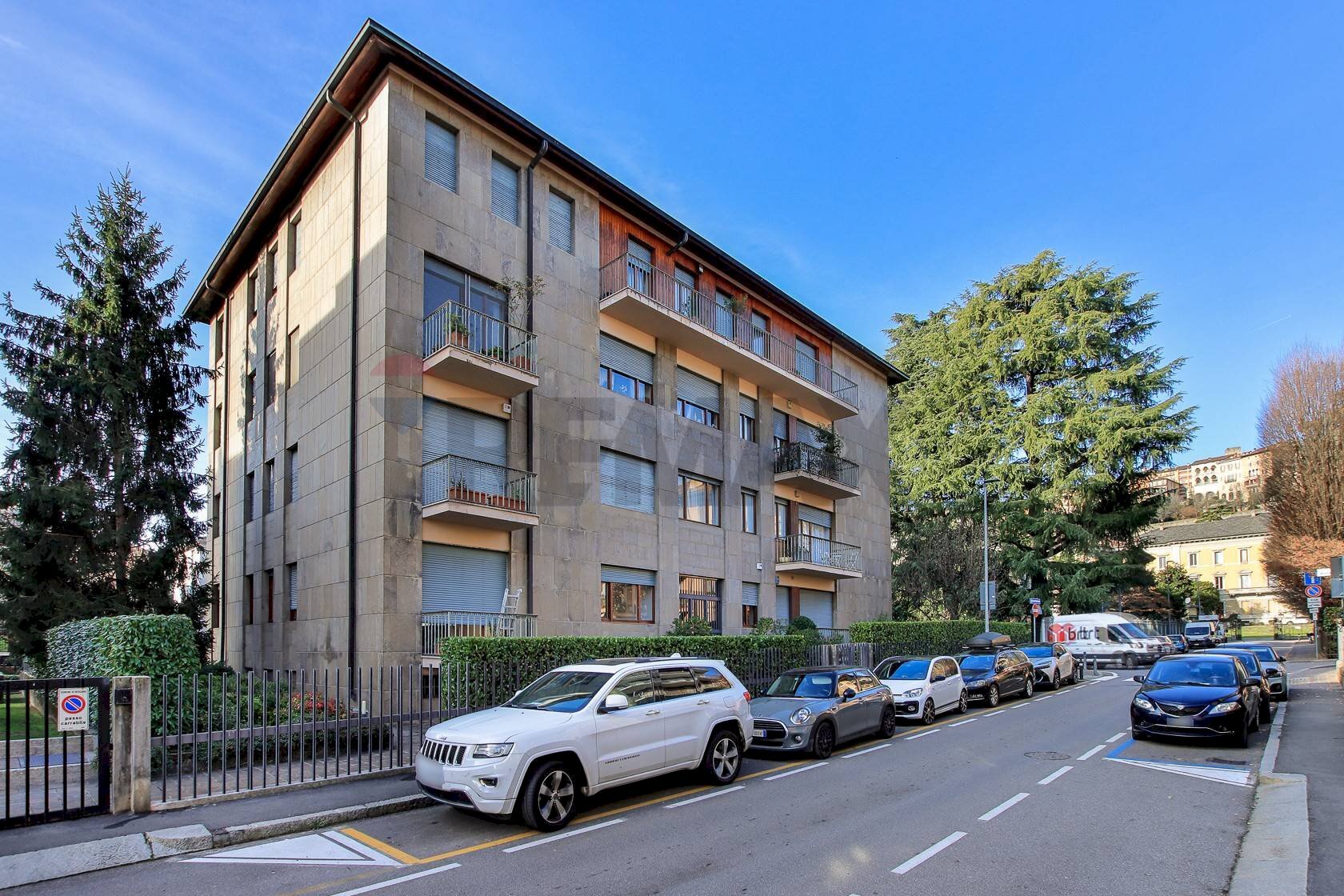 Edificio all\'aperto - Four-room apartment Bergamo - photo 2