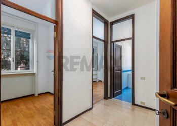 Hall / corridoio - Quadrilocale Bergamo - foto 15