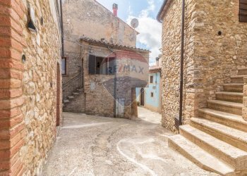 Casa all\'aperto - Trilocale Vicolo dei Priori
 
2, Semproniano - foto 6