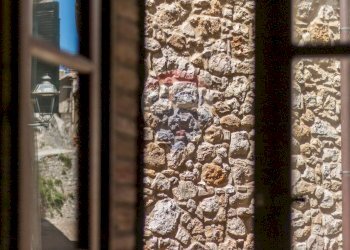 Dettagli - Trilocale Vicolo dei Priori
 
2, Semproniano - foto 22