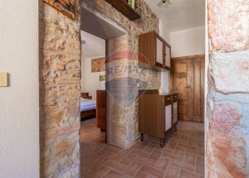 Hall / corridoio - Trilocale Vicolo dei Priori
 
2, Semproniano - foto 24