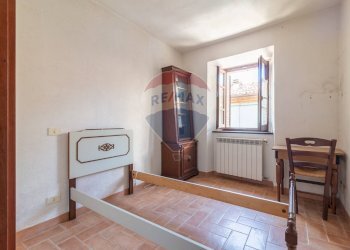 Camera / camera da letto - Trilocale Vicolo dei Priori
 
2, Semproniano - foto 30