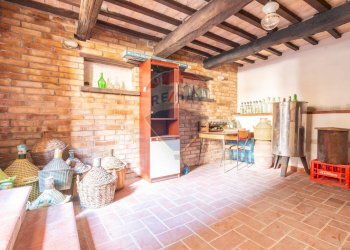 Sala da pranzo - Trilocale Vicolo dei Priori
 
2, Semproniano - foto 34