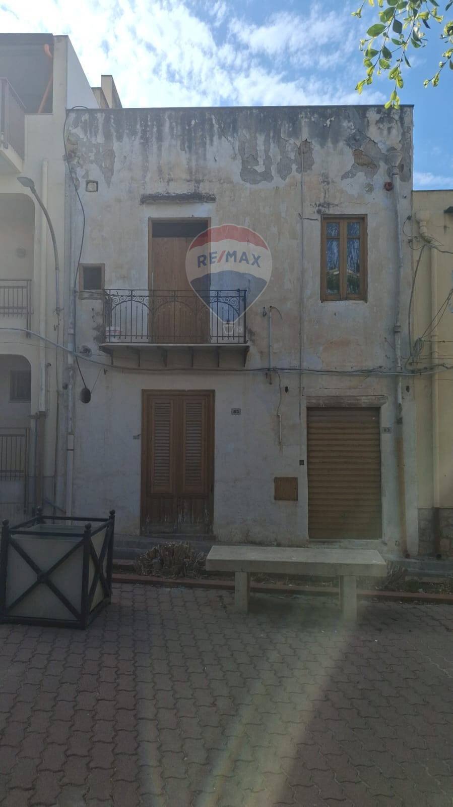 Edificio all\'aperto - Independent house via allo
 
79, Casteldaccia - photo 1