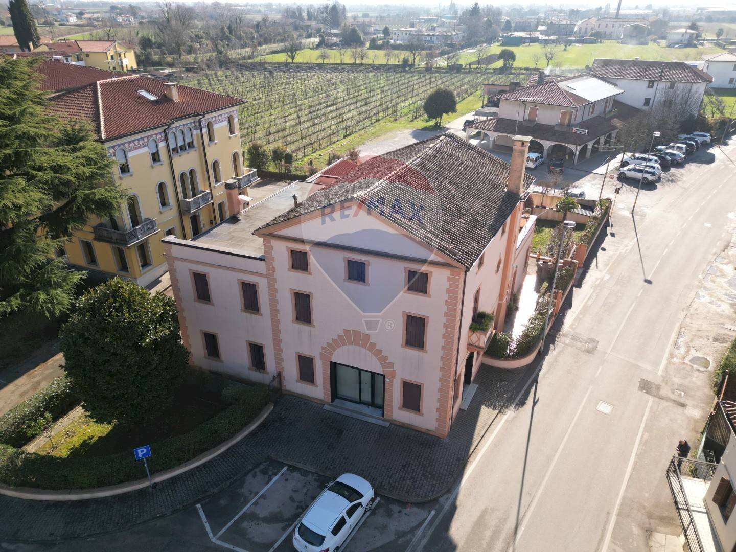 Edificio all\'aperto - Casa indipendente Via Bossi
 
4, Nervesa della Battaglia - foto 2