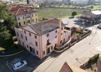Edificio all\'aperto - Casa indipendente Via Bossi
 
4, Nervesa della Battaglia - foto 1