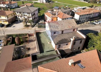 Edificio all\'aperto - Casa indipendente Via Bossi
 
4, Nervesa della Battaglia - foto 80