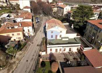 Edificio all\'aperto - Casa indipendente Via Bossi
 
4, Nervesa della Battaglia - foto 83