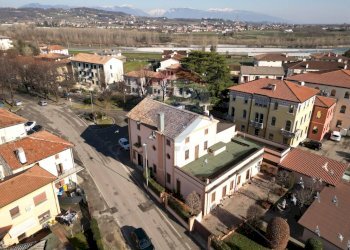 Edificio all\'aperto - Casa indipendente Via Bossi
 
4, Nervesa della Battaglia - foto 85